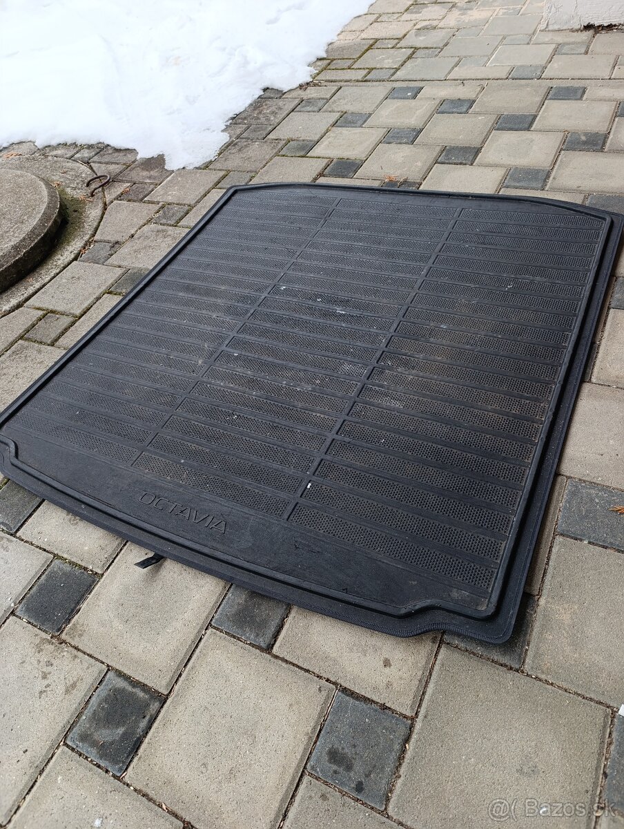 Škoda Octavia kufrova vana