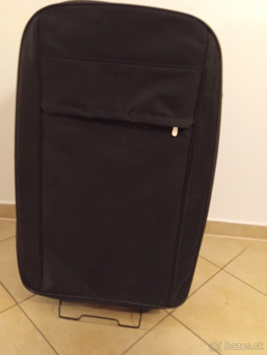 cestovný kufor