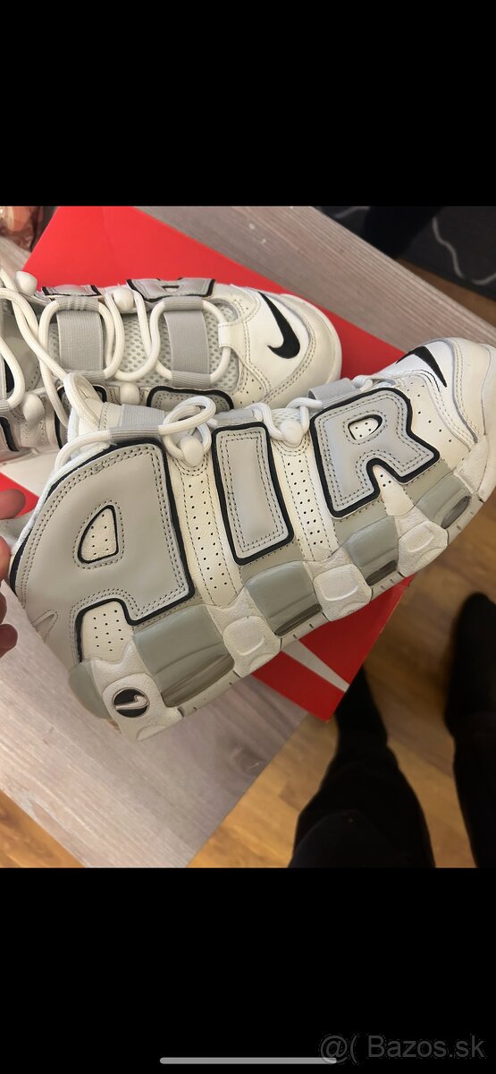 Nike Air More