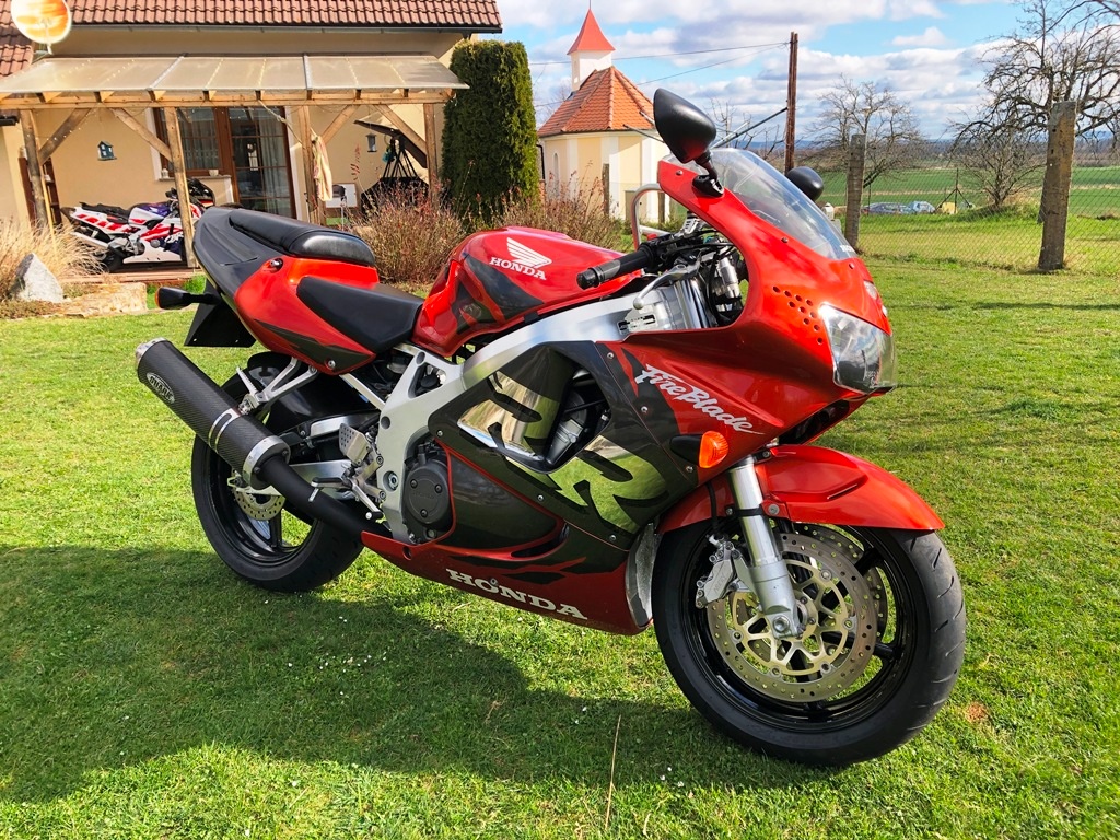 Honda CBR 900RR Fireblade SC33, Top stav, nová cena