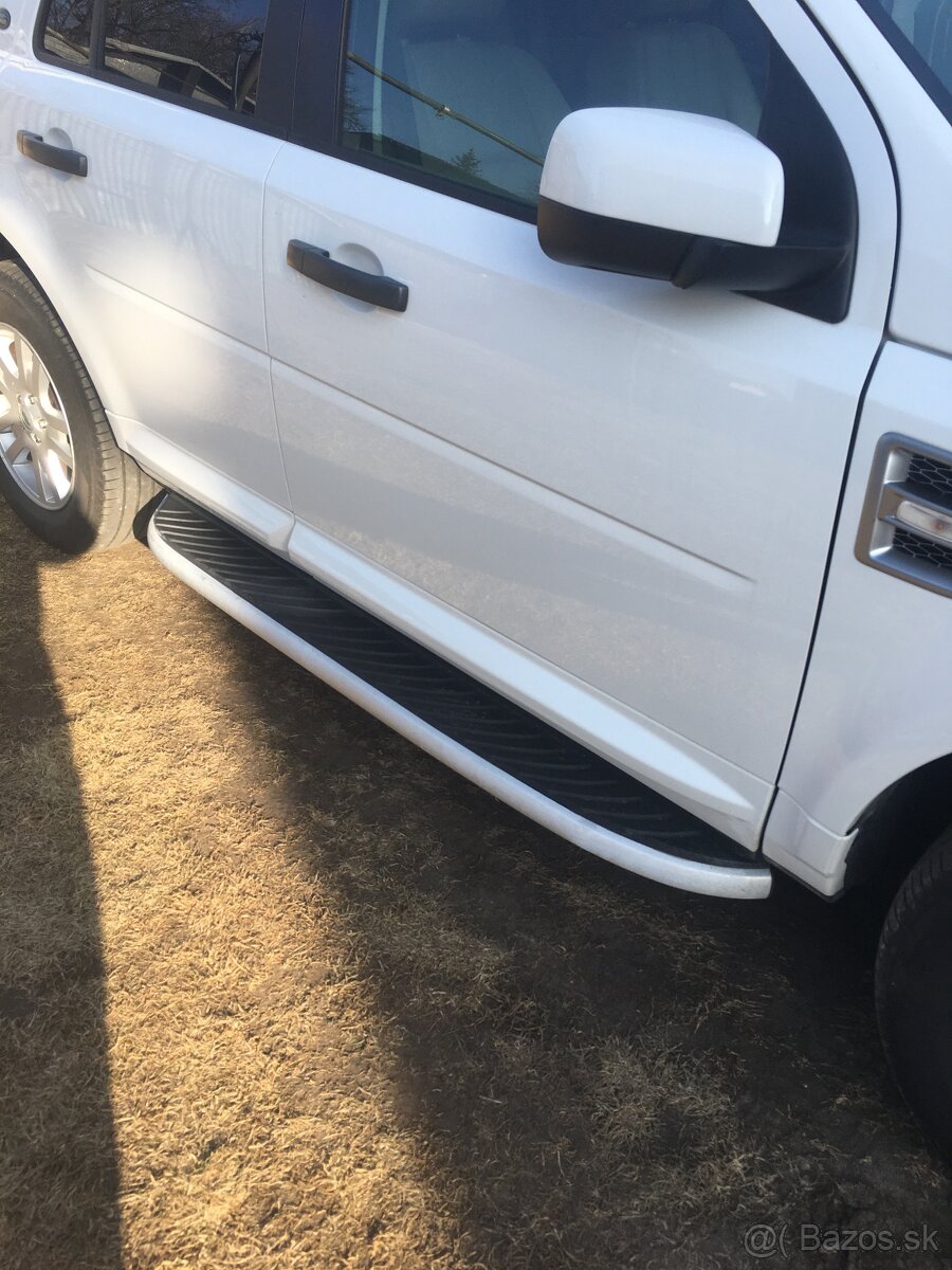 Land rover freelander 2 2012 našlapy