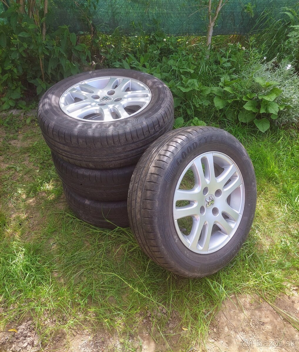 elektróny 15" Peugeot 4x108