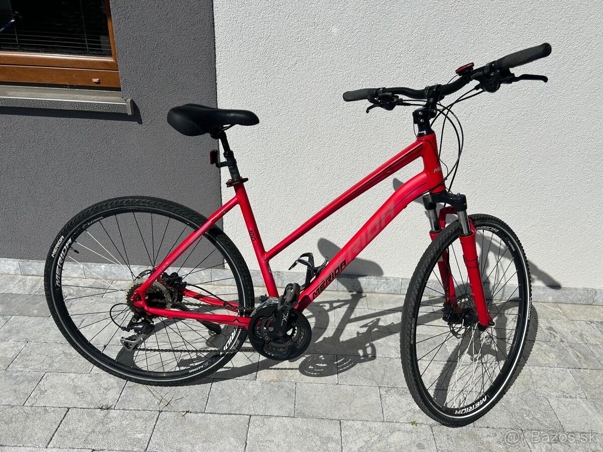 Dámsky trekingový bicykel Merida