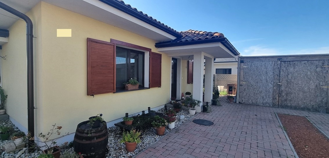 Rodinný dom na predaj v obci Holice