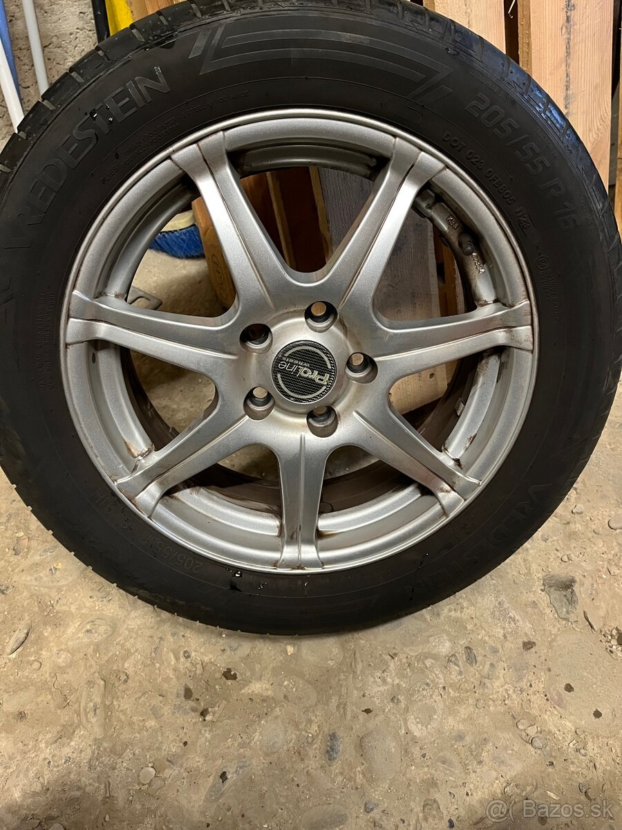 Letné pneumatiky na diskoch 205/55 R16