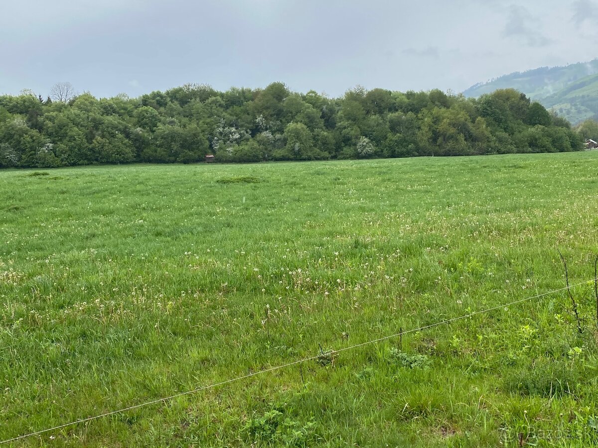 STAVEBNÝ POZEMOK KRASŇANY, 642m2