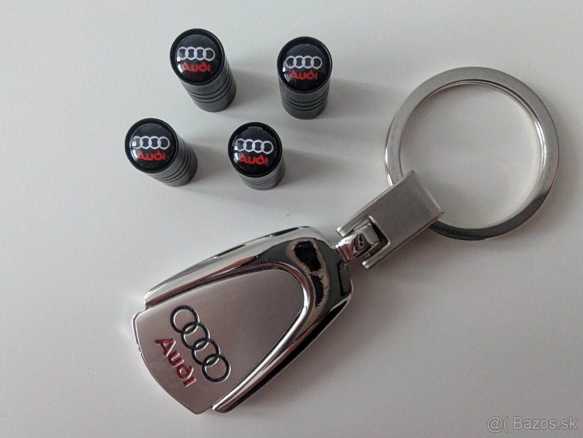 Predám: Audi kľúčenka a čiapočky (čierne)