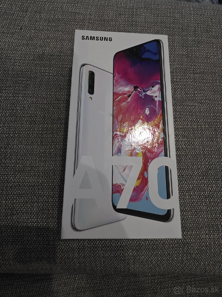 Samsung galaxy a70 128gb memory/6 GB ram