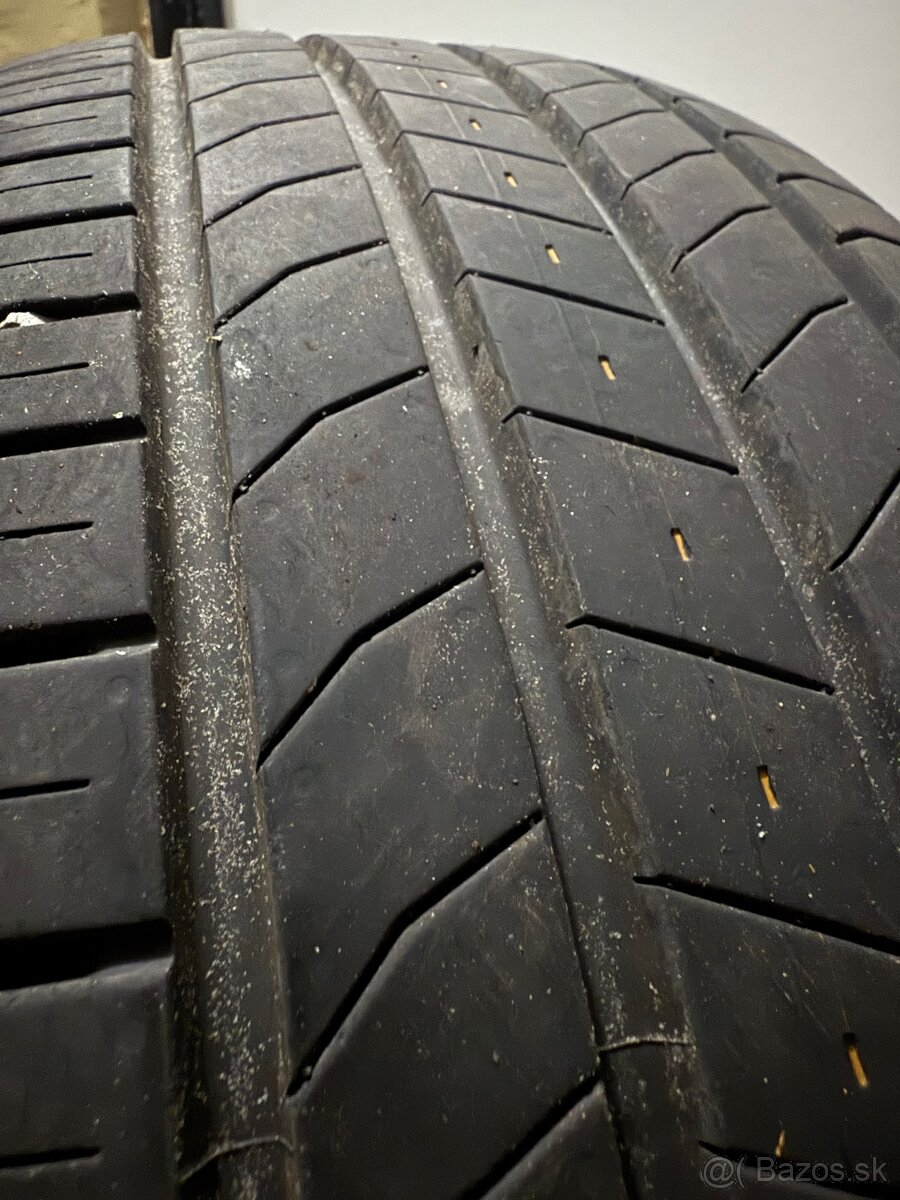 NEXEN 215/60 R17 letné