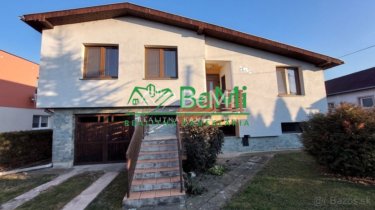 Na predaj rodinný dom s veľkým pozemkom v obci Práznovce