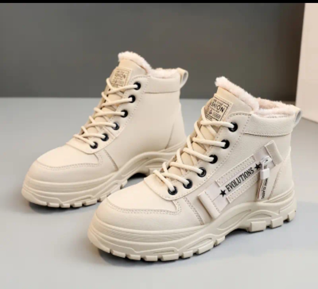 Predám zateplené dámske čižmy 37