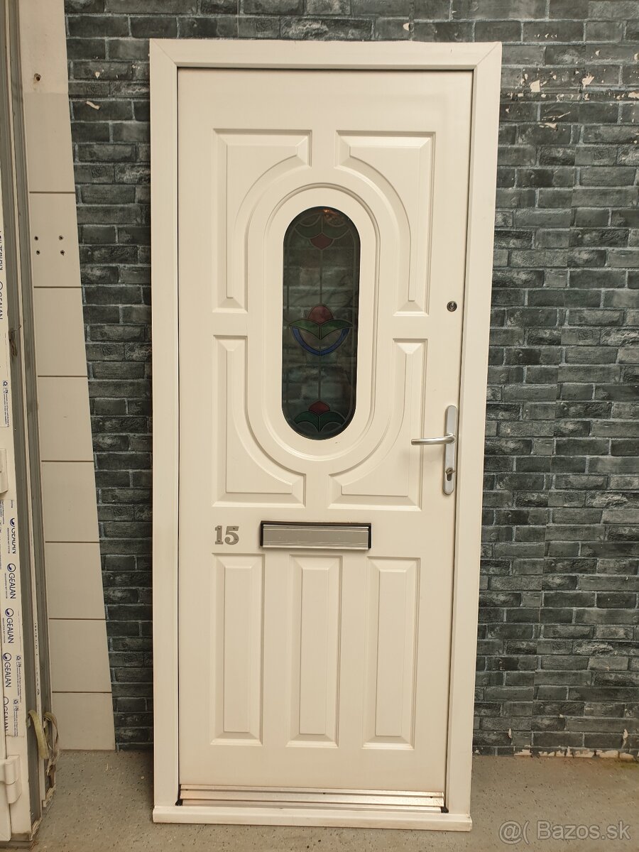 Plastove dvere č 29. 80x210cm. P