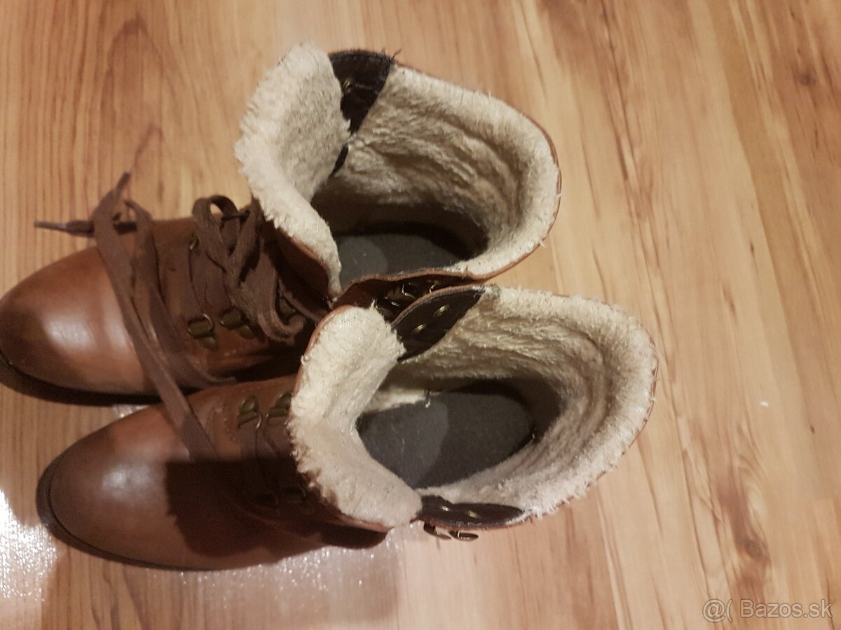 Zateplené topánky/čižmy č.38
