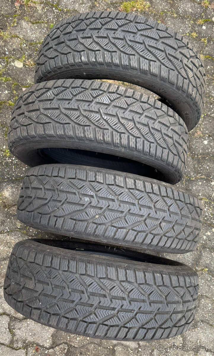 Kormoran Snow 215/60 R17 96 H Pneu Zimne