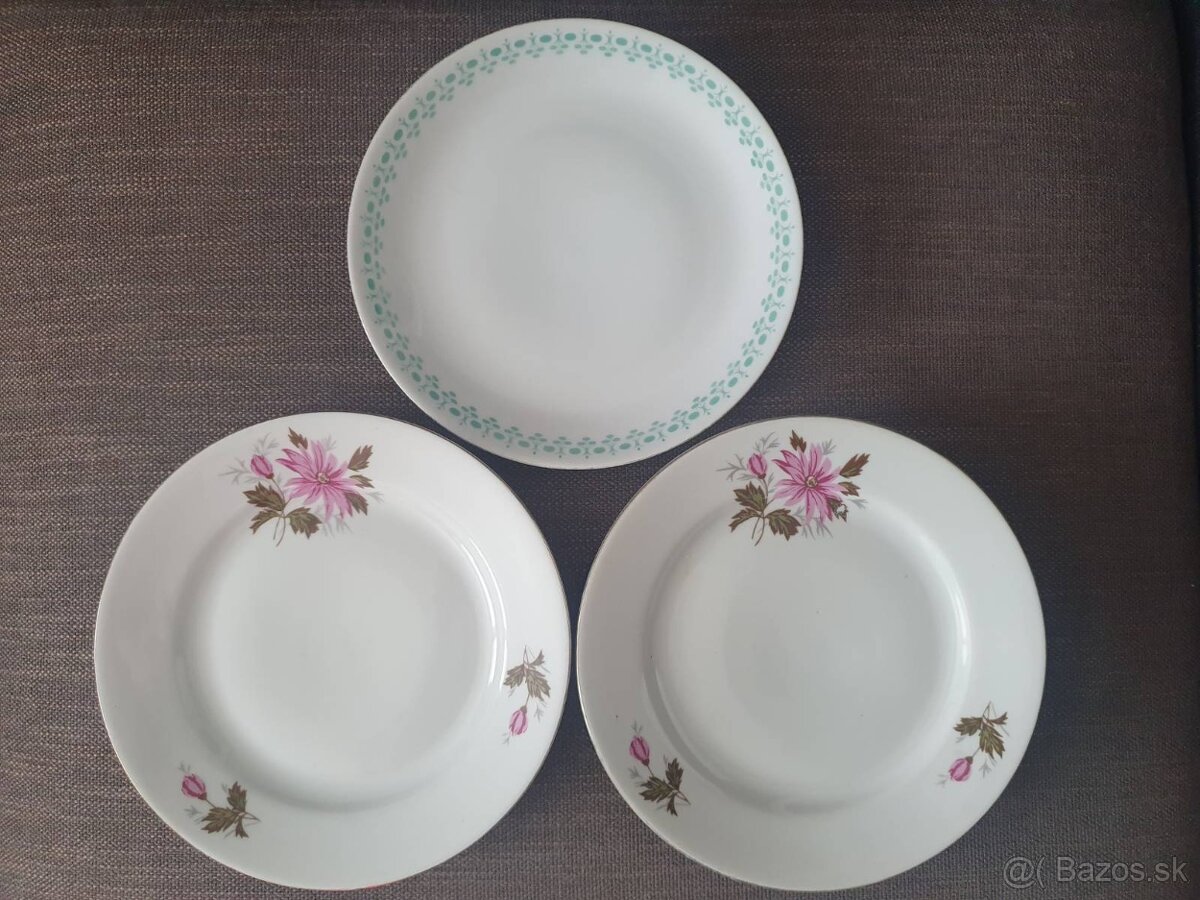 RETRO DEZERTNÉ TANIERE