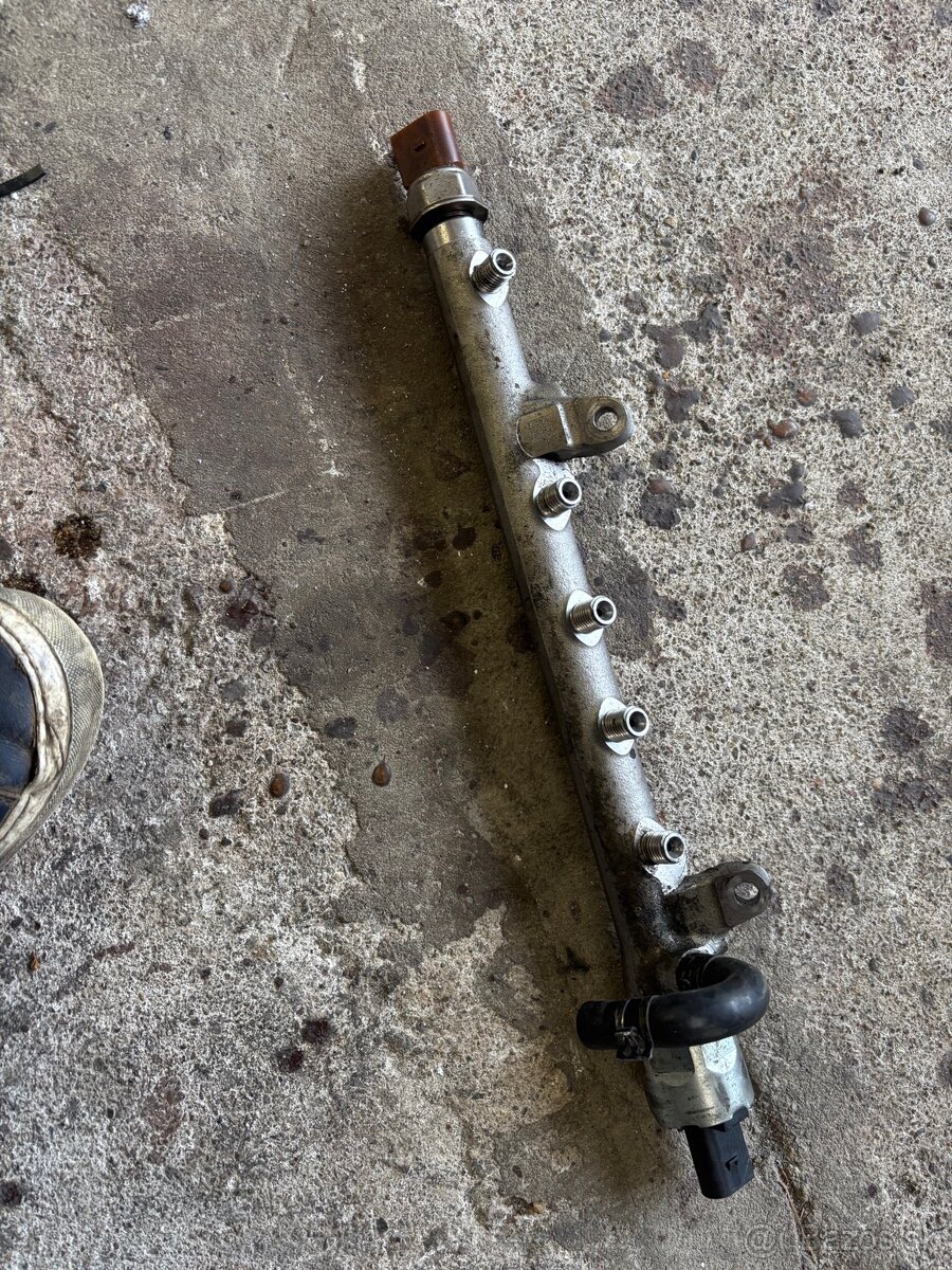 Palivová rampa 1.6 TDi cay