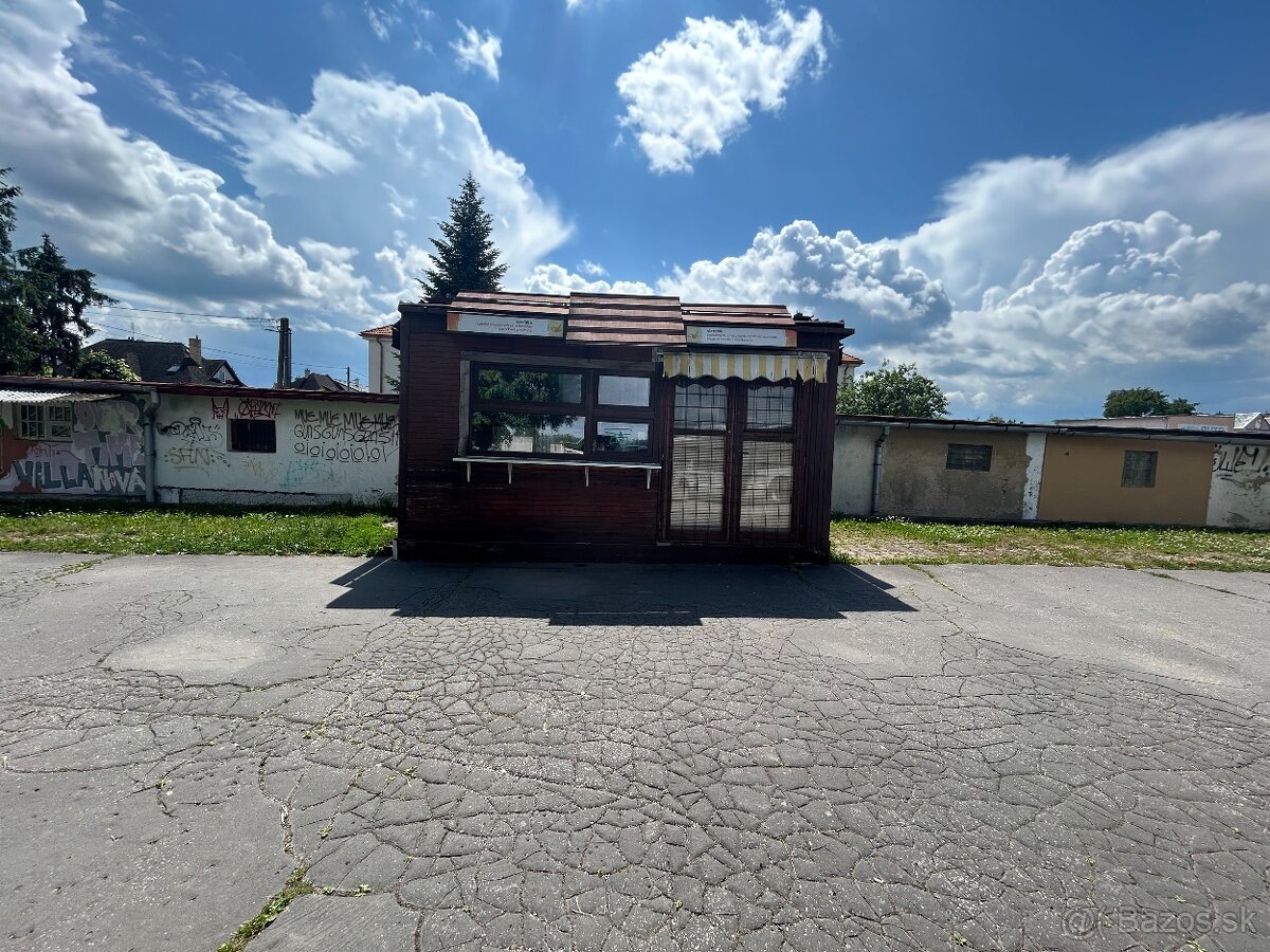 Predajný stánok - autobusová stanica SNV