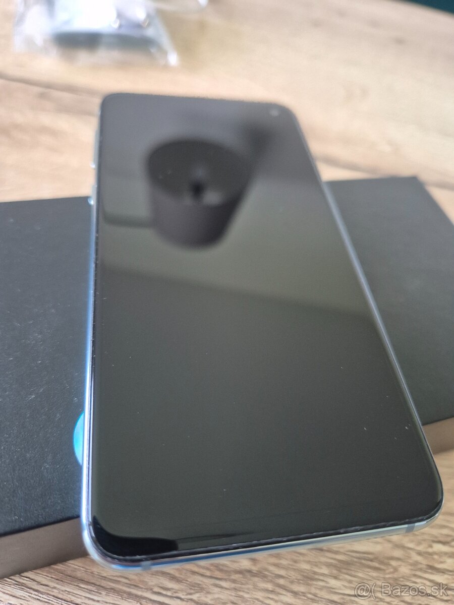 Samsung galaxy s10e