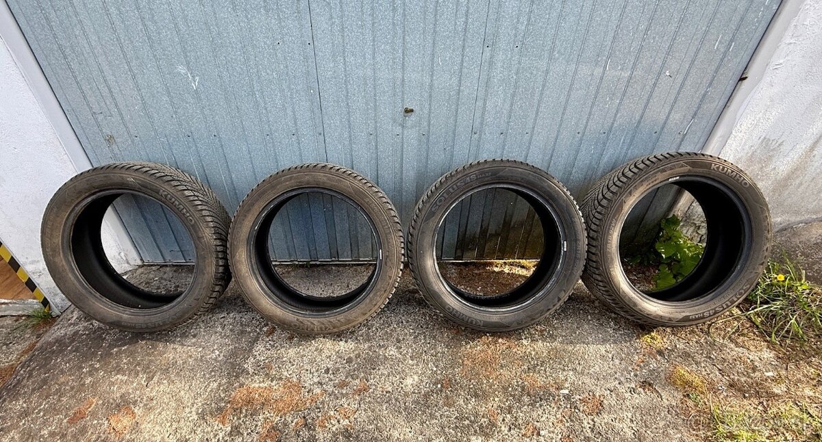 Predám celoročné pneumatiky Kumho 215/50 R18 HA32 92W 3PMSF