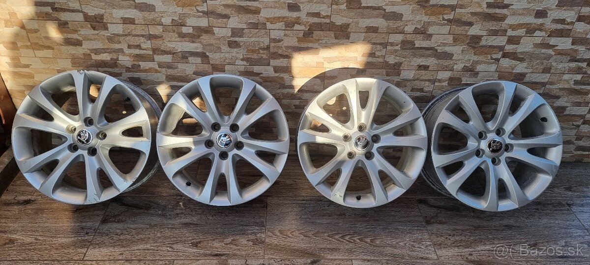 Predam orginal Skoda Trifid elektrony 5x112 r17 et49 J7,5