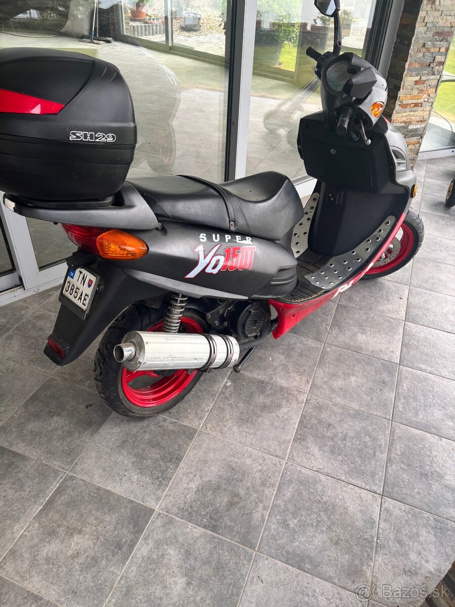 skuter 150
