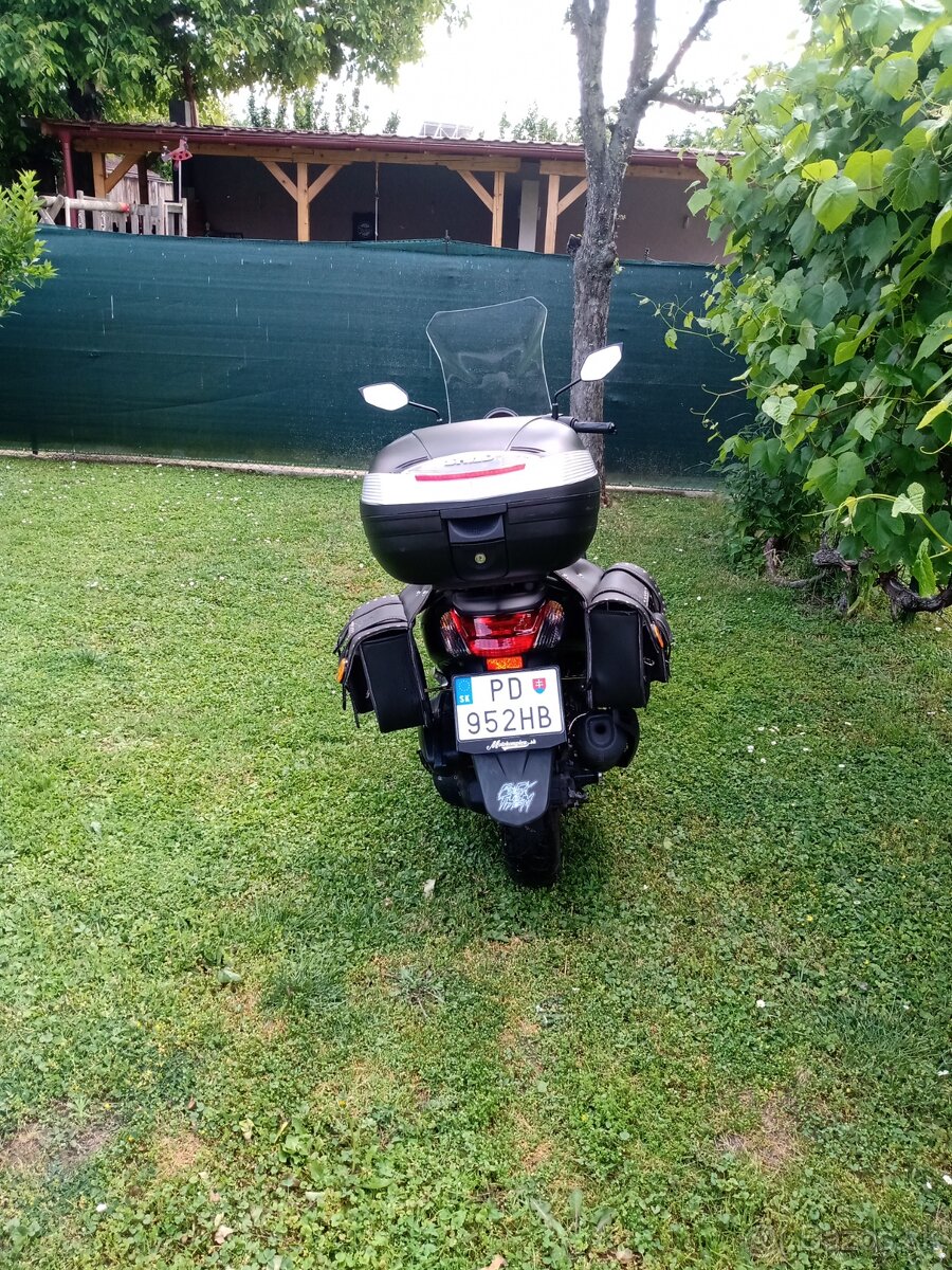 Yamaha 125 NMAX