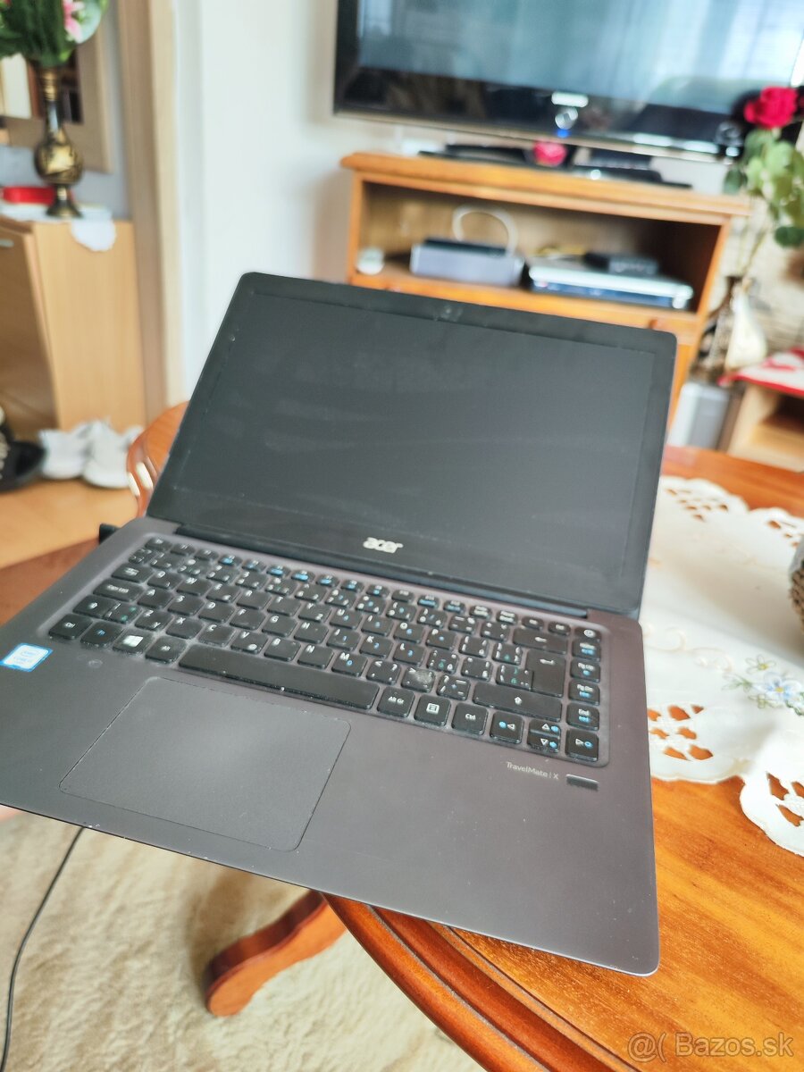 Acer Travelmate X349 na opravu