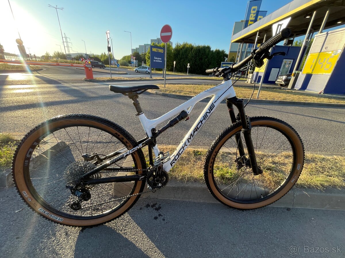 Bicykel rock machine blizard xcm70-29