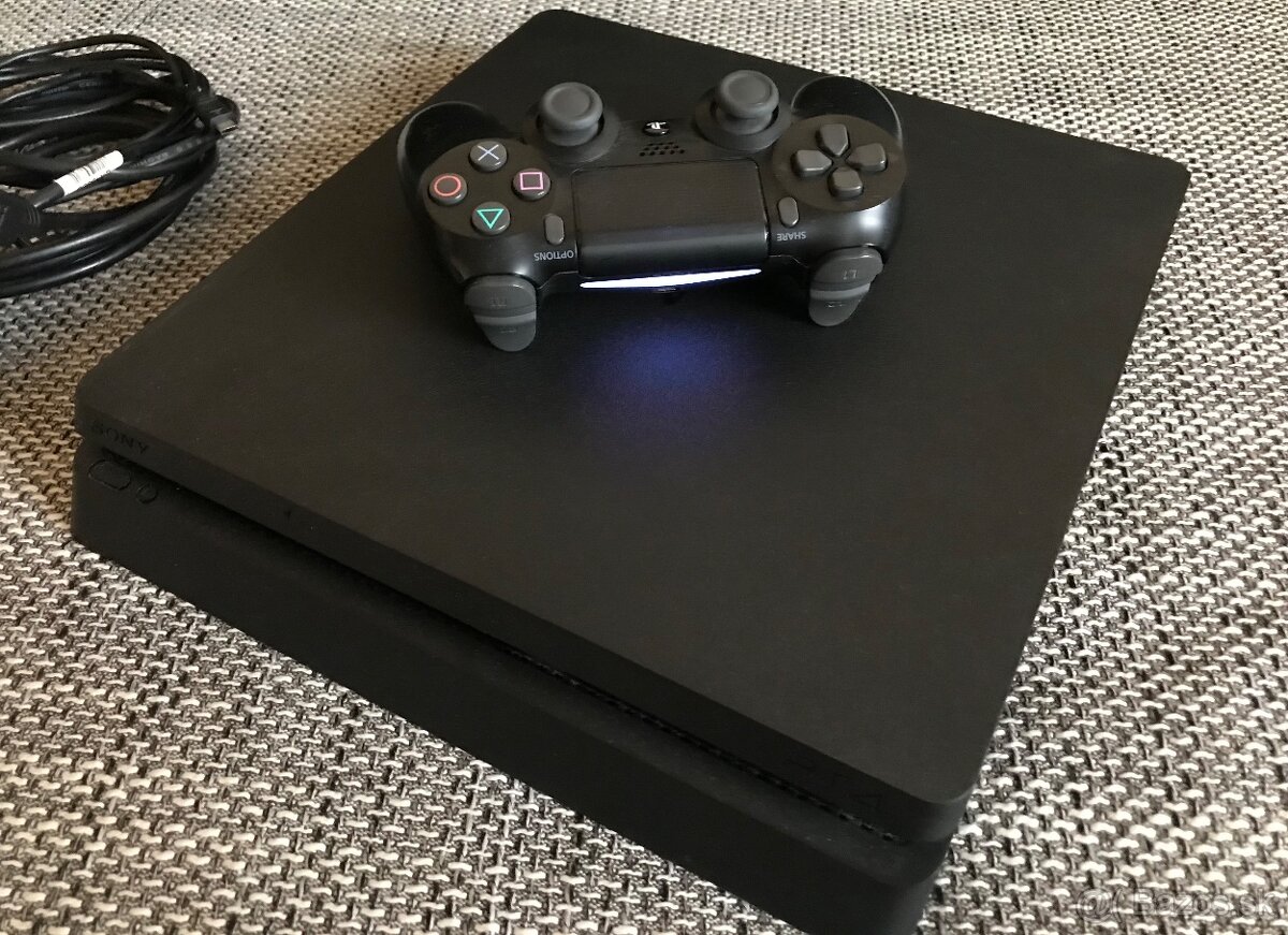 Ps4 slim 1tb ( 1000 Gb ) 3 hry