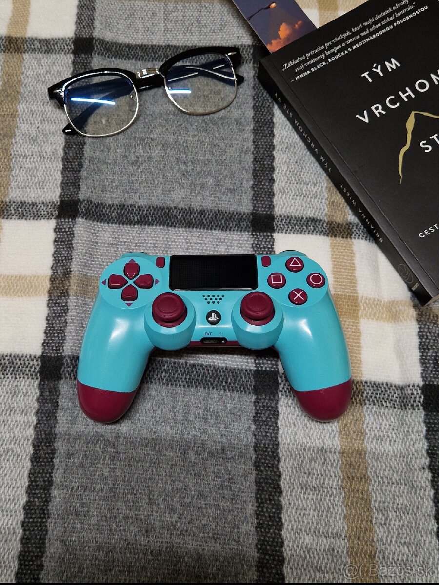 PS4 ovládač Dualshock 4 Berry Blue