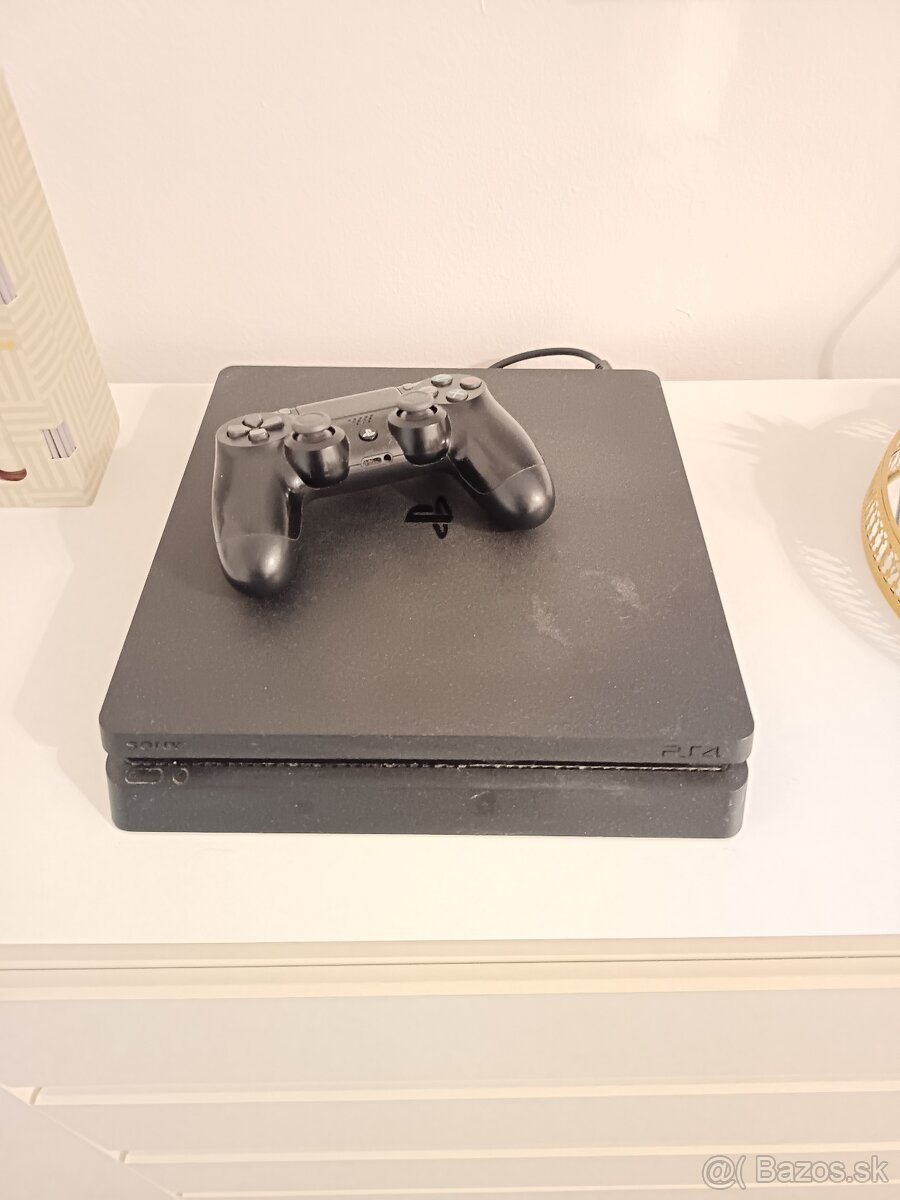 PS4 Slim 500 GB