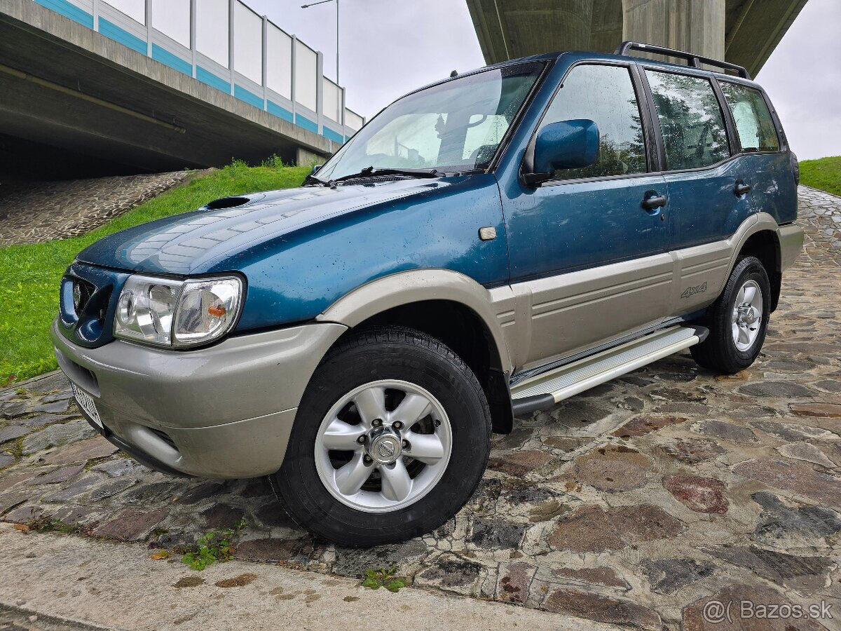 Nissan Terrano 2.7 92KW BEZ KOROZIE  dovoz Taliansko /SK špz