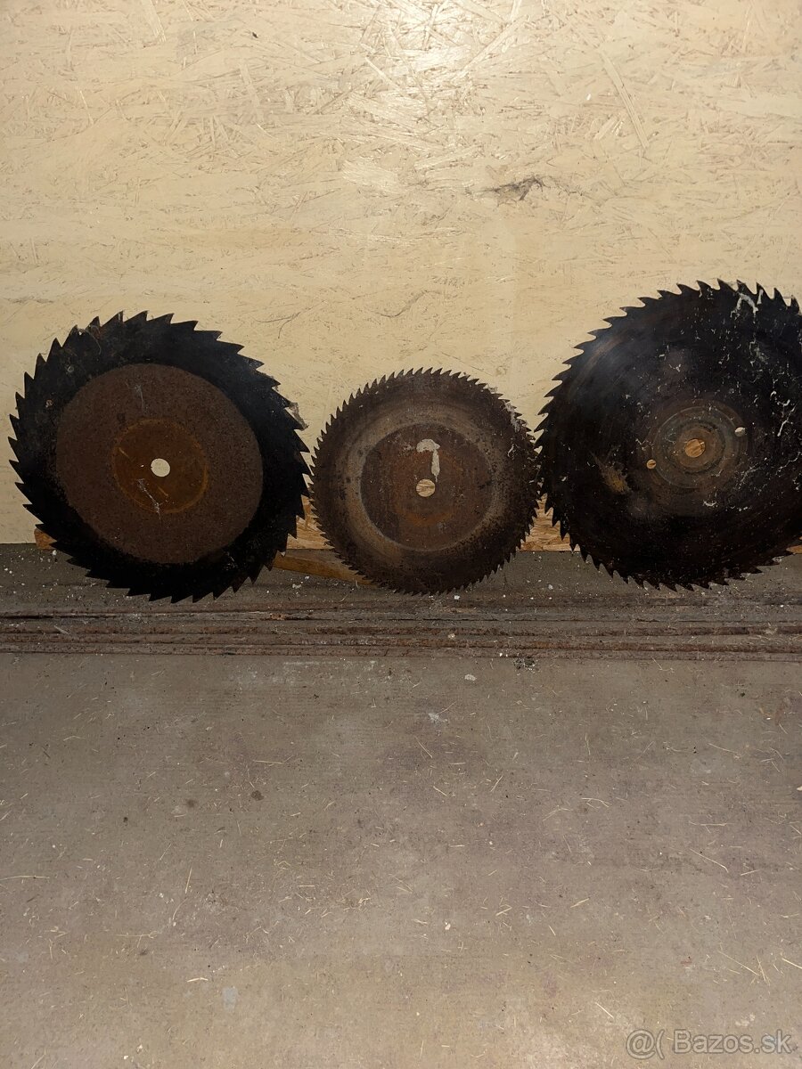 Predám 3 ks pílových kotúčov.