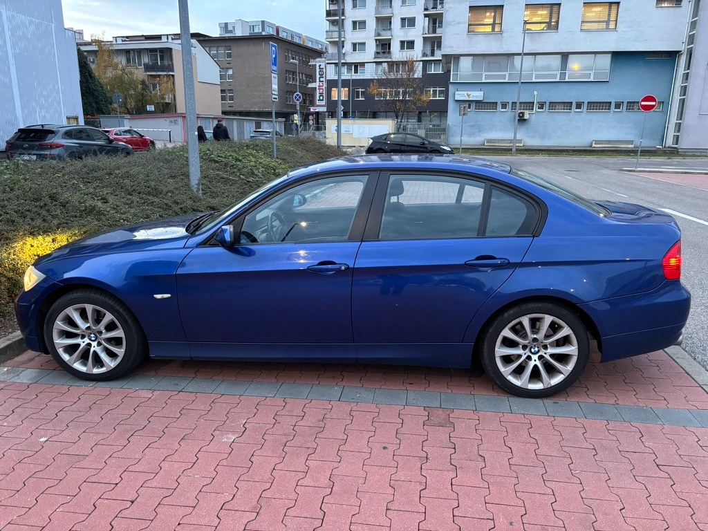 BMW 318i E90 95kW benzín na predaj