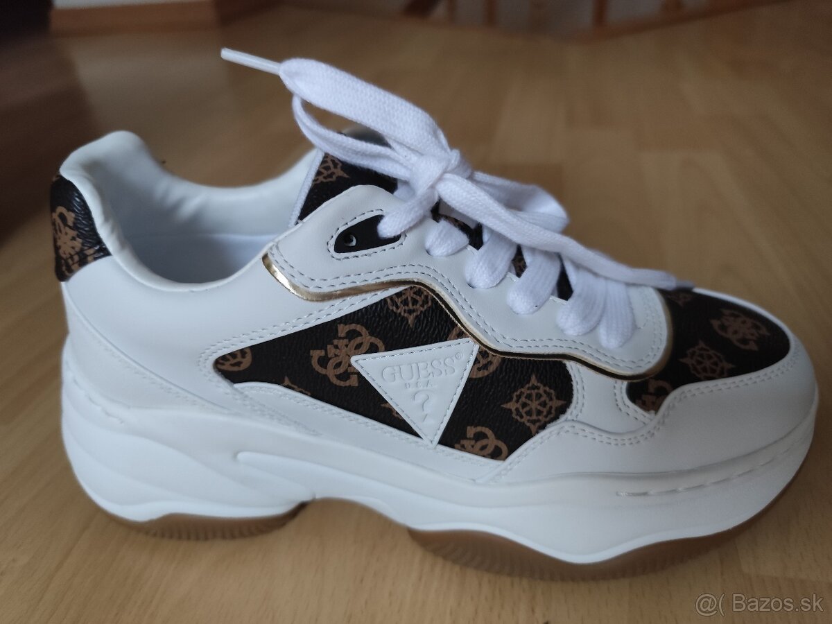 Dámske botasky značky Guess, č. 39