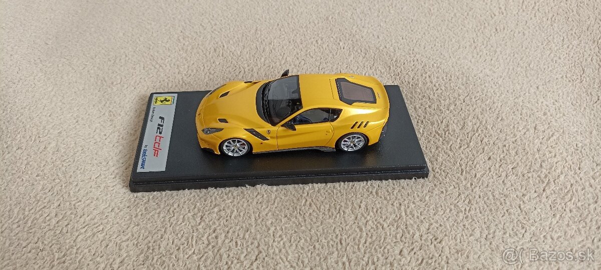 Predám model Ferrari F12 TdF 1:43 Looksmart