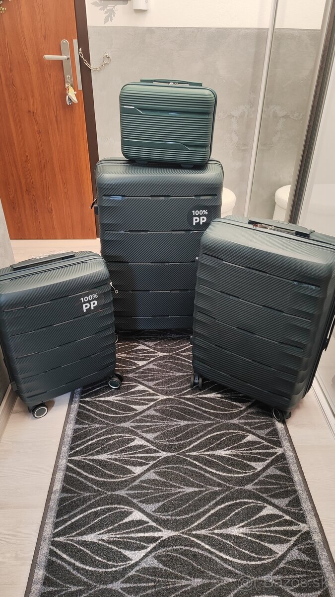 Predám set cestovných kufrov