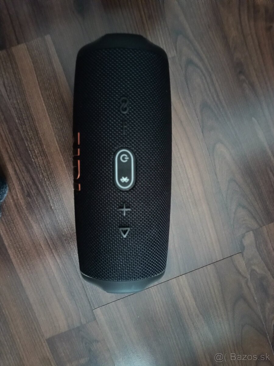 JBL Charge 5