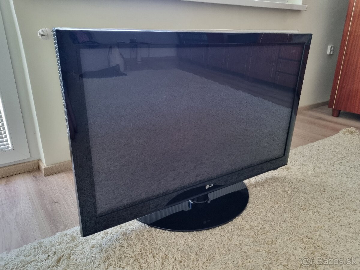 Predám televízor