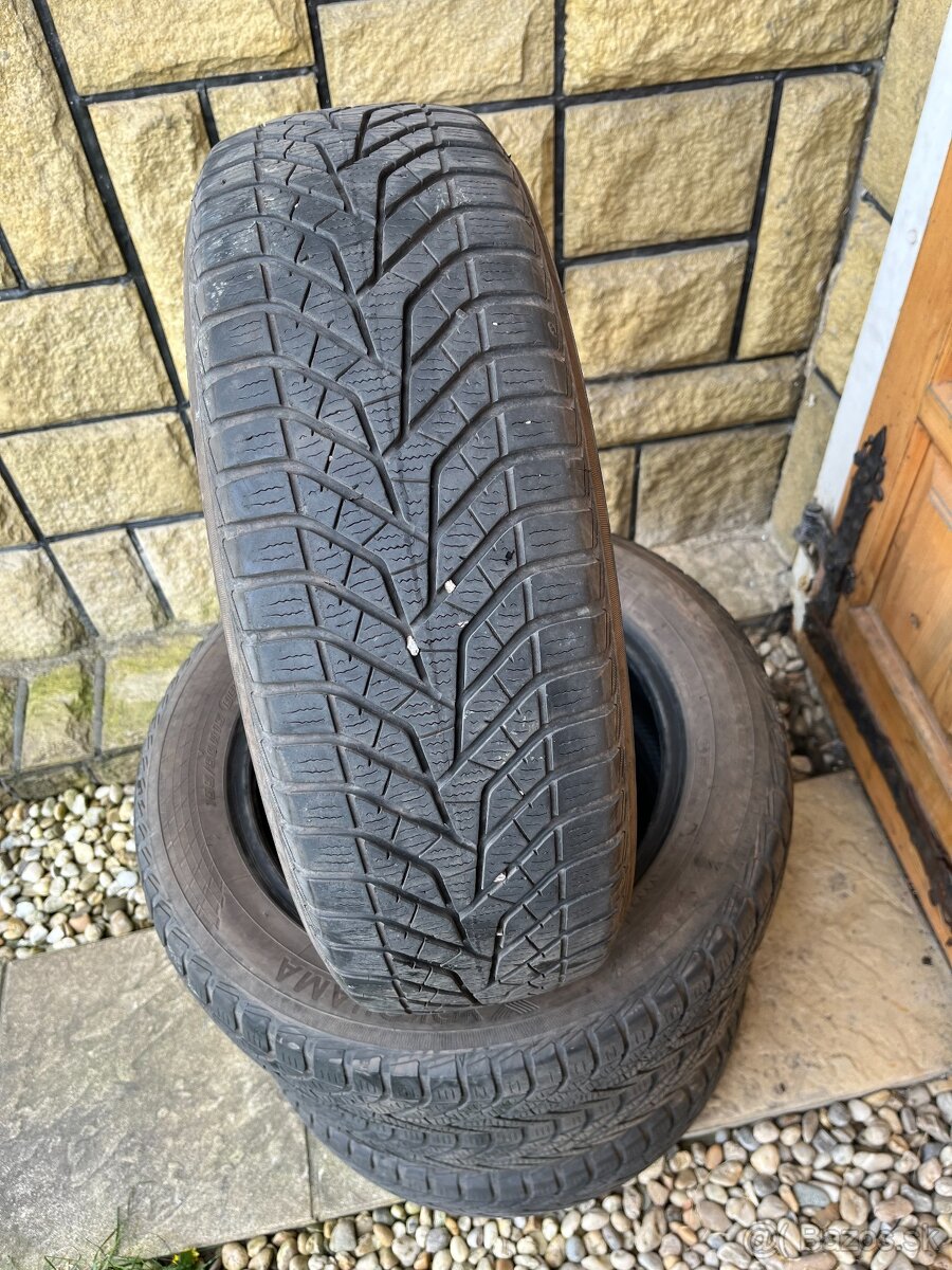 185/60 r15 Yokohama