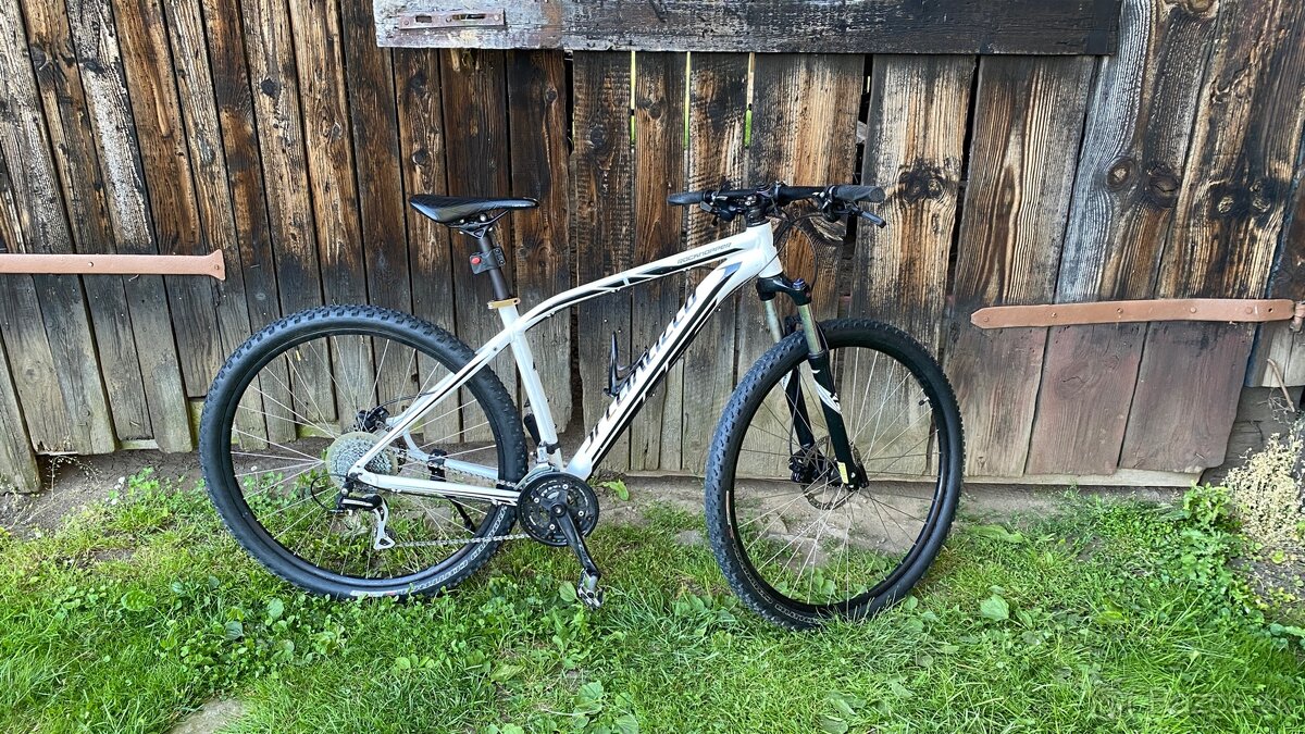 SPECIALIZED Rockhopper 29 Kola , Rám L19