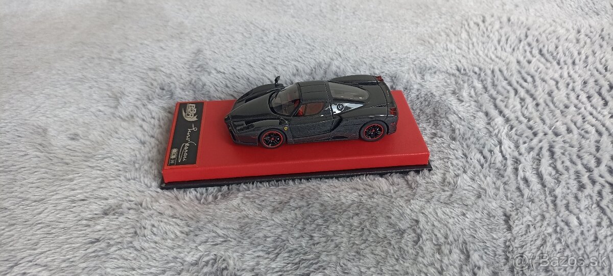 Predám model Ferrari Enzo Carbon 1:43 BBR