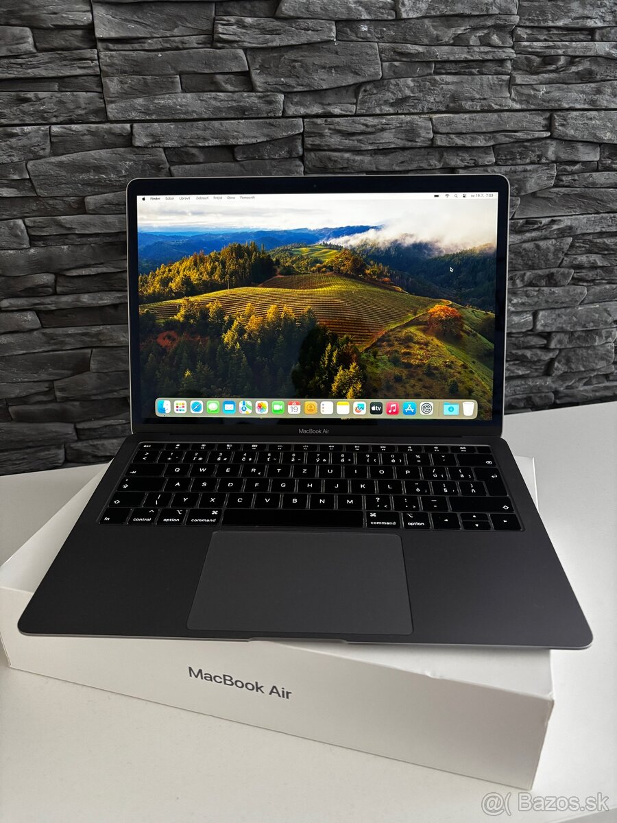 Apple MacBook Air 2018 | krabica + príslušenstvo