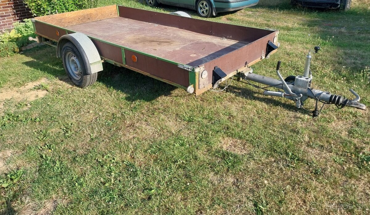 Predam privesny vozik 1600kg