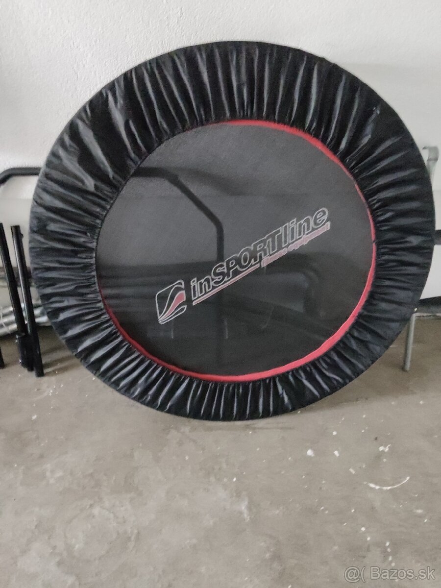 Trampolína