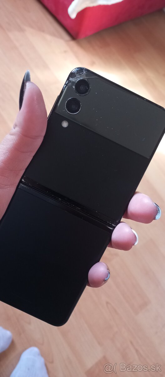 Samsung Galaxy Z Flip4