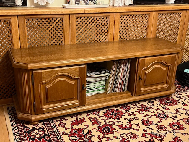 Predam rustikálny nabytok