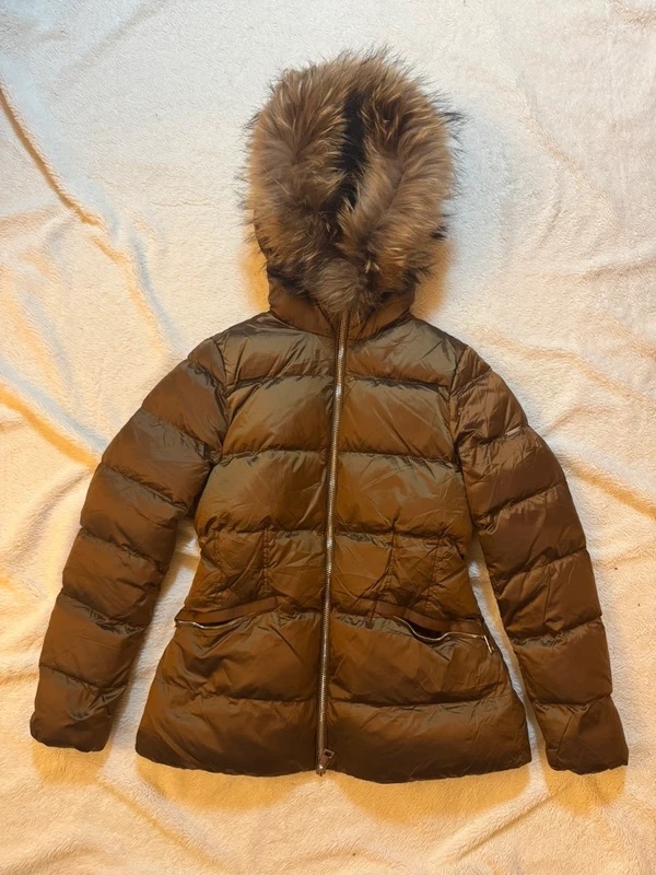 Krásna nová bunda Liu JO