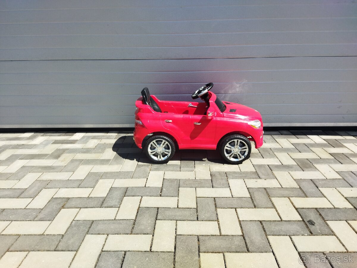 Detské elektrické autíčko Mercedes
