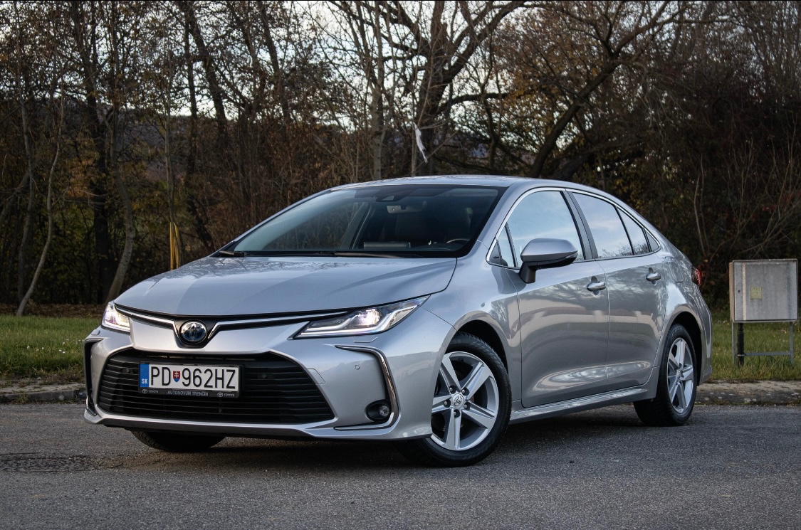 Toyota Corolla Sedan 1.8 Hybrid e-CVT